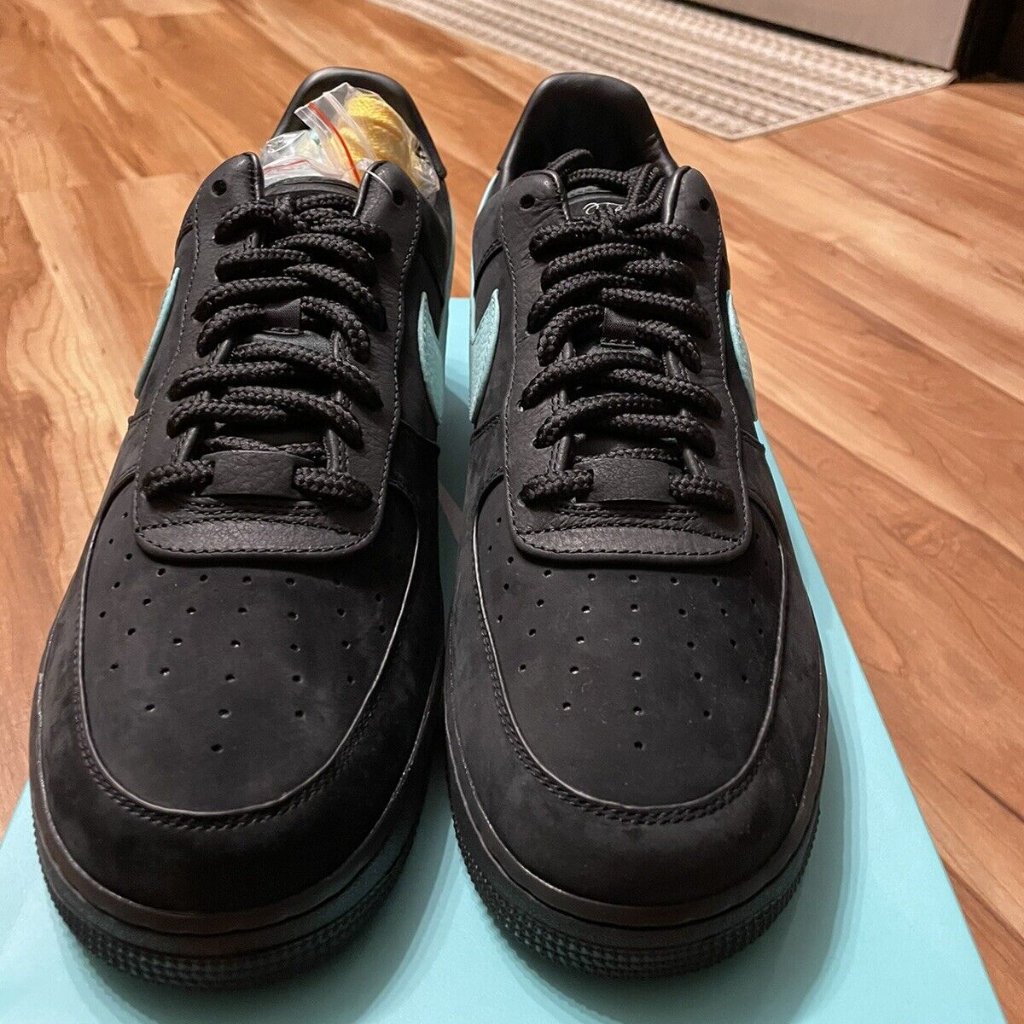 Size 12 - Nike Air Force 1 Low X Tiffany Sneaker